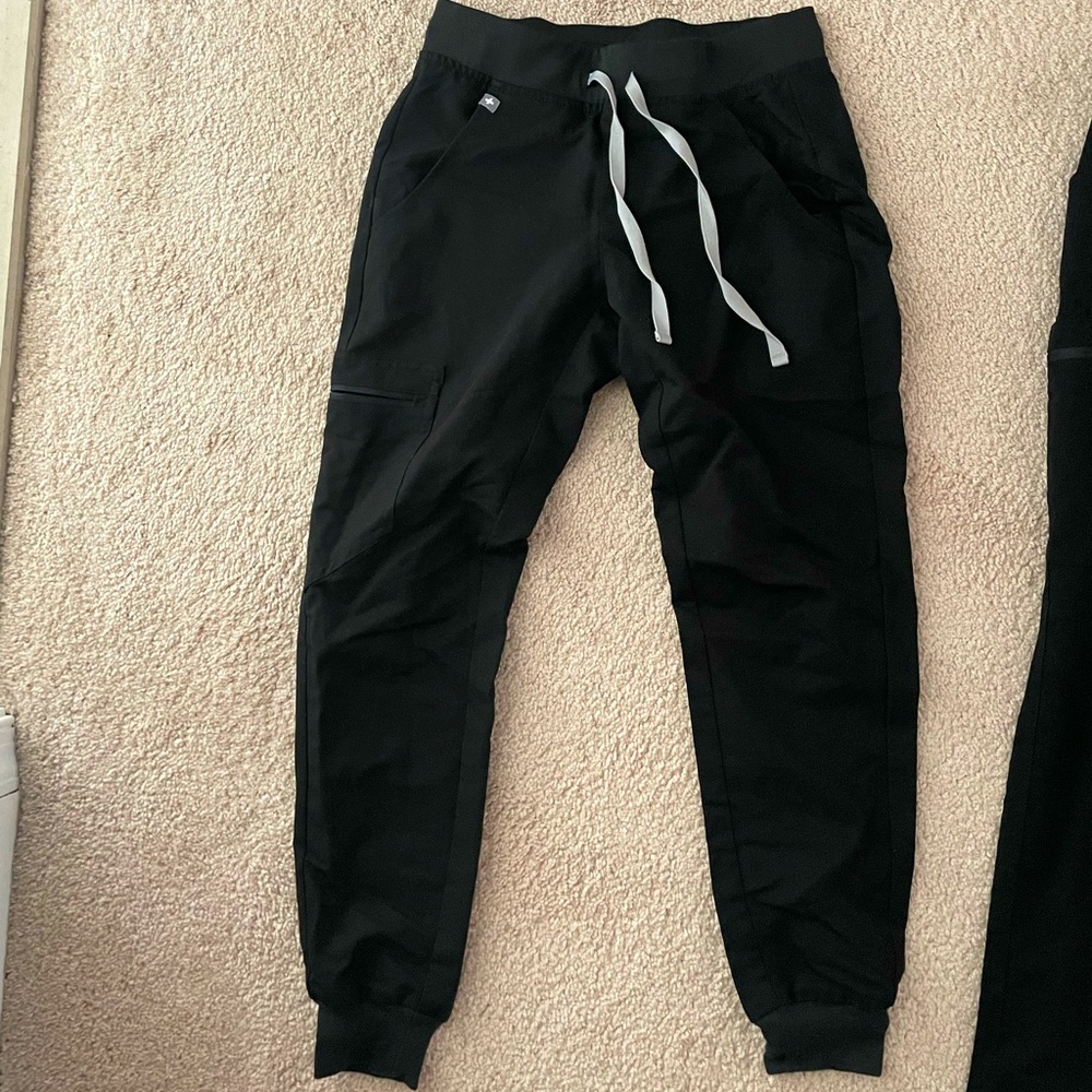 FIGS scrubs joggers, xxs petite